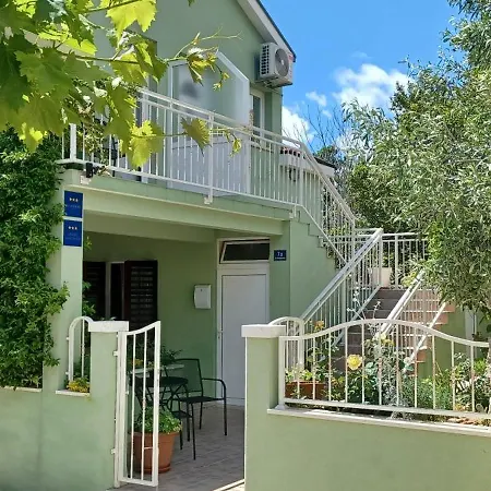 Clementina Sunrise Apartment Orebic