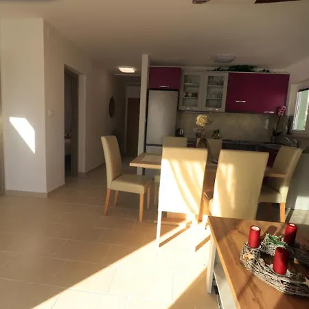 Clementina Sunrise Apartment *