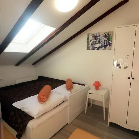 Clementina Sunrise Apartment *