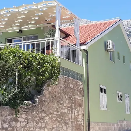 Clementina Sunrise Apartment