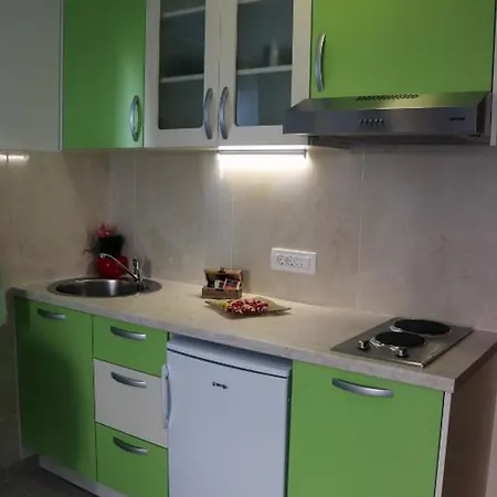 Clementina Sunrise Apartment Orebic